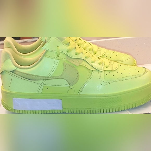 Air Force 1 Fontanka - Picture 4 of 7